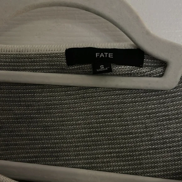 Grey sweater - Picture 3 of 5